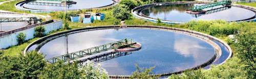 Liquids level detection and regulation